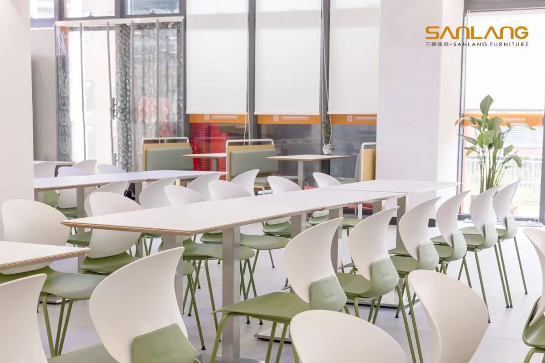 广东肇庆航空职业学院